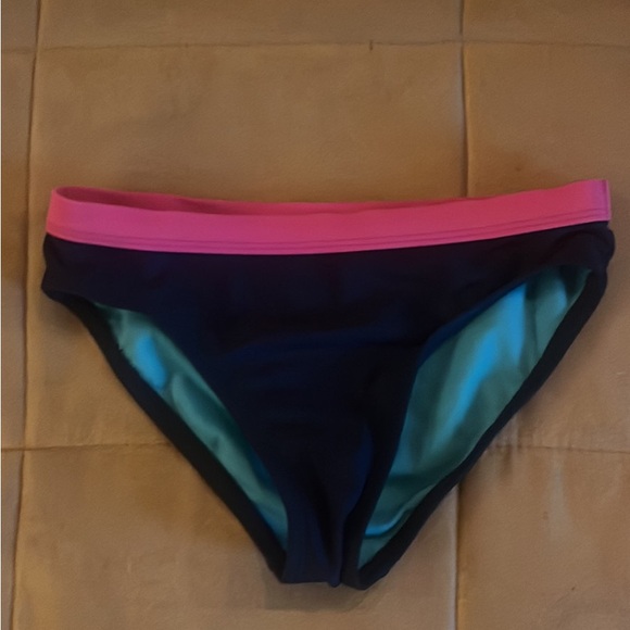 GIRLS SWIM SUIT - Picture 3 of 3